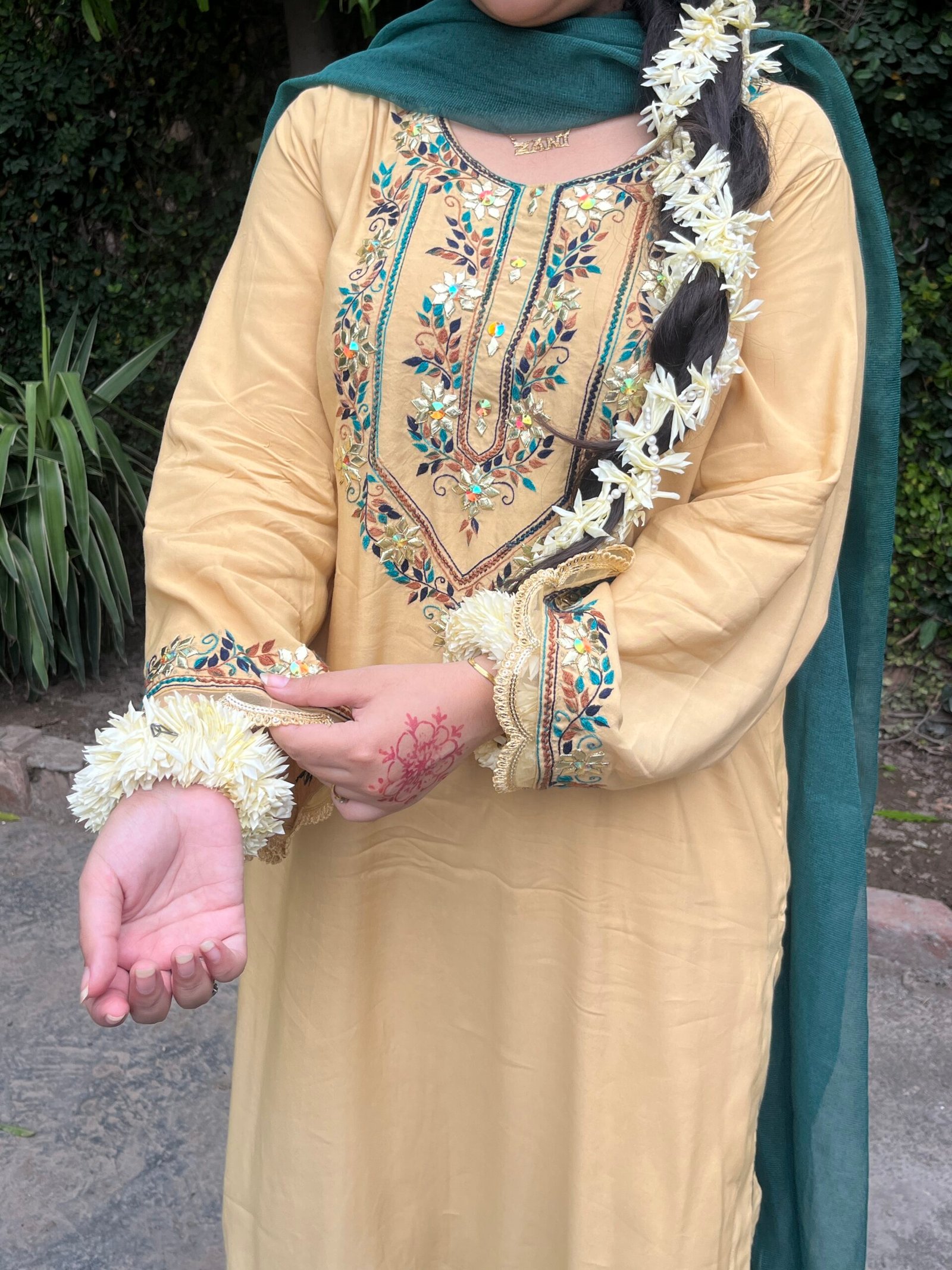 Traditional Yellow Mustard Ensemble